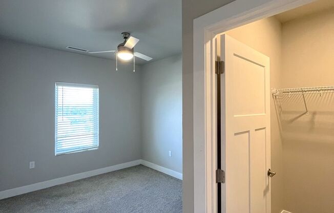 2 beds, 2 baths, 926 sqft, $1,550