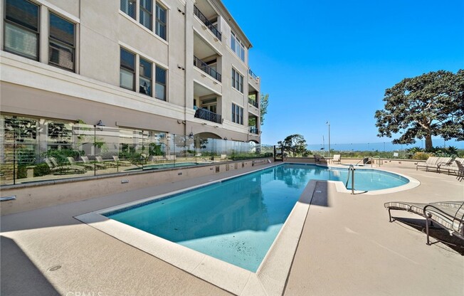 5721 CRES LOS ANGELES CSWY