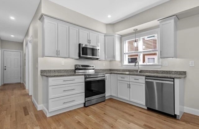 17 Chelmsford St.