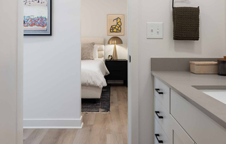 20 - Jaeger Square - Bathroom