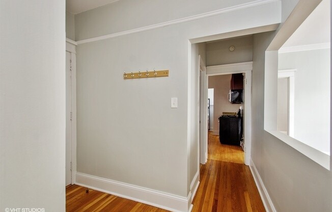 1314-20 W Waveland, LLC