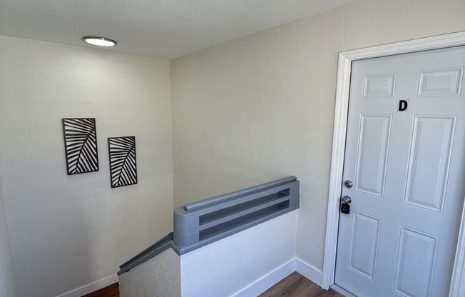 6658 5 AVE N
