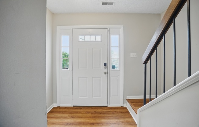 909 WESTWIND PL