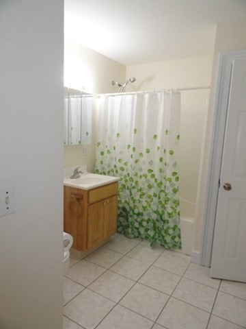 3 beds, 1 bath, 1,400 sqft, $2,800, Unit 1
