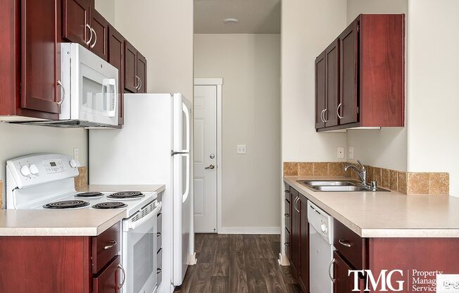 2 beds, 2 baths, 825 sqft, $1,599, Unit 1-12B