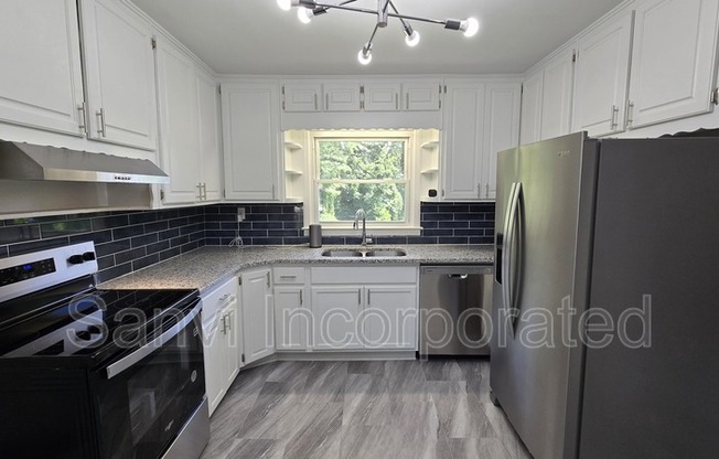 3081 GLENDALE CT