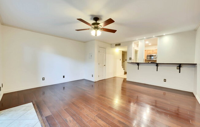 2122 Hancock Dr