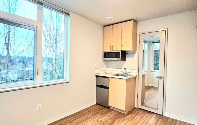 Studio, 1 bath, 117 sqft, $795