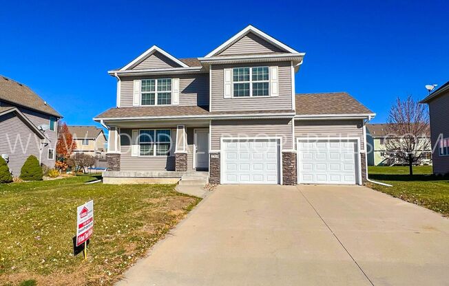 4 bedroom home in Ankeny "Pay not Rent in December"