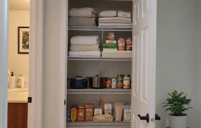 2 beds, 1 bath, $1,130, Unit B-216