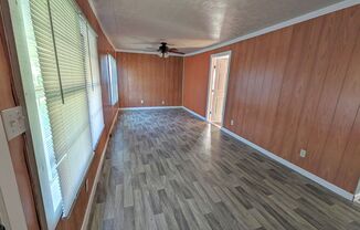 2 beds, 1 bath, $850