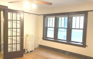 Studio, 1 bath, $725, Unit 206