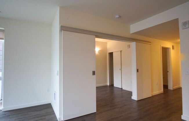1 bed, 1 bath, $1,795, Unit 201