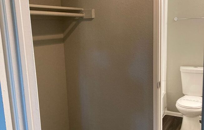 2 beds, 2 baths, 900 sqft, $1,475, Unit 248