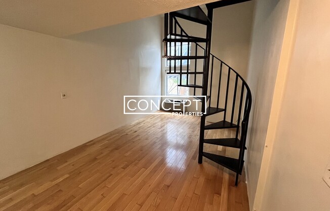 385 Dorchester St