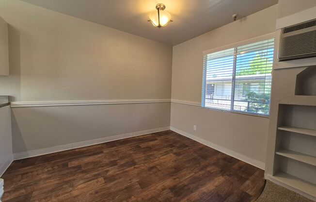 1 bed, 1 bath, $1,600, Unit 206