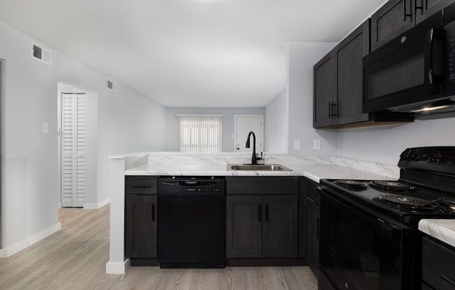 1 bed, 1 bath, 630 sqft, $825, Unit 12-2932B