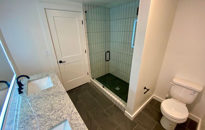 2 beds, 2 baths, 1,005 sqft, $2,567, Unit 013