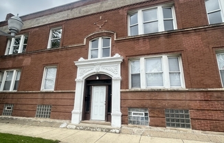 1852 W 58 ST