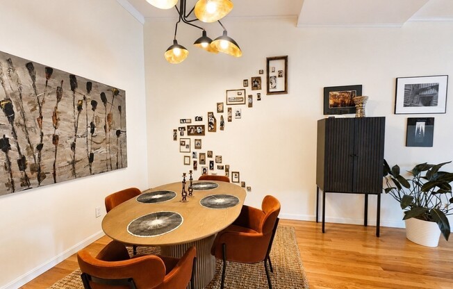 1 bed, 1 bath, 761 sqft, $2,600, Unit 16B