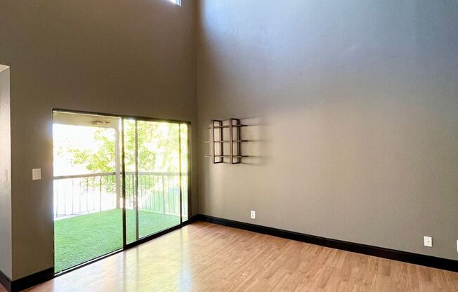 Turlock: $1695 1 bed 1 bath condo with community pool and amenities  *