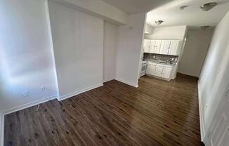 2 beds, 1 bath, $1,200, Unit Unit 2