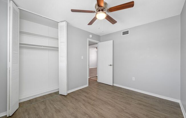 2 beds, 1 bath, 740 sqft, $1,395, Unit 211