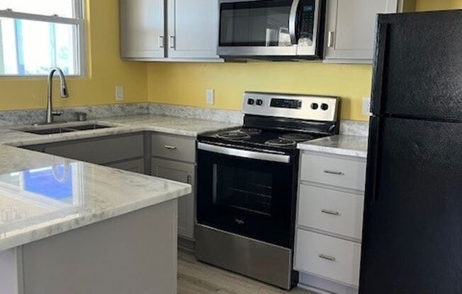 1 bed, 1 bath, $1,400