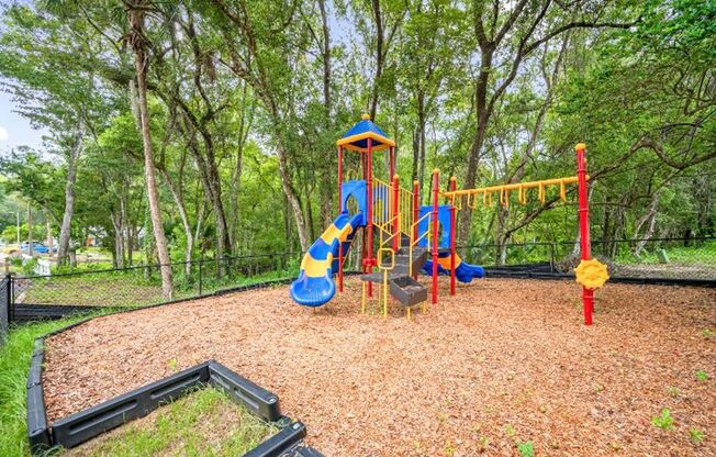 3 beds, 1.5 baths, 908 sqft, $1,595, Unit 173