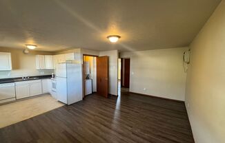 2 beds, 1 bath, 750 sqft, $1,125, Unit 6527