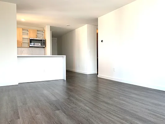 Studio, 1 bath, $6,995, Unit 21A