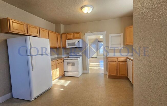 3 beds, 1 bath, $1,795