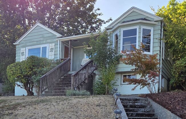 Charming Charleston Classic close to PSNS!