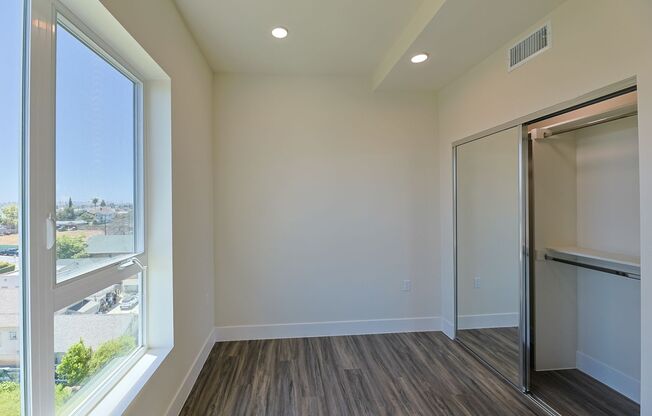 3 beds, 2 baths, 1,224 sqft, $3,600