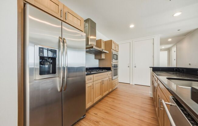 2 beds, 2 baths, $2,850