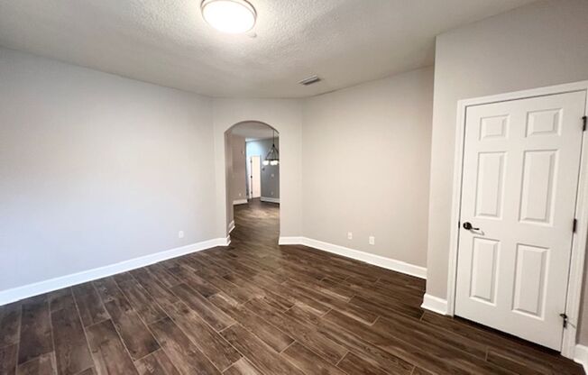 Spacious 3-Bedroom, 3-Bathroom Townhome for Rent in Summerlin!