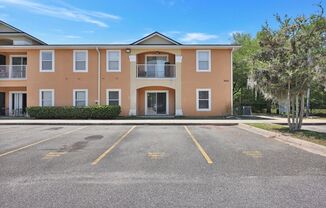 3 beds, 2 baths, $1,320, Unit UNIT 1