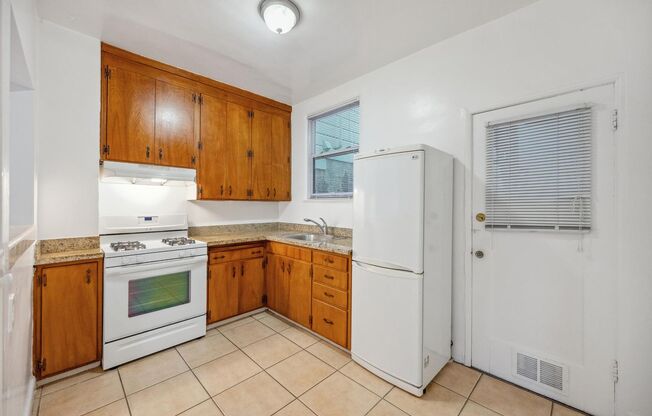 1 bed, 1 bath, $3,175