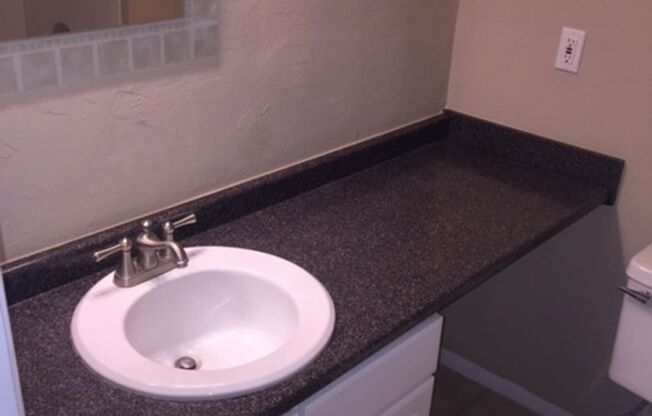 3 beds, 2.5 baths, $1,600, Unit # 310