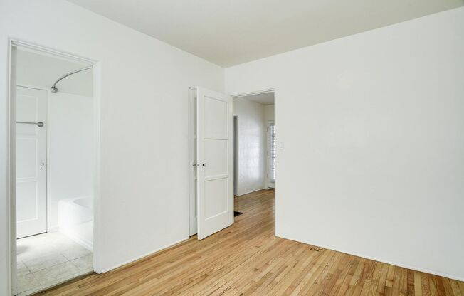 1 bed, 1 bath, $1,800, Unit 4464