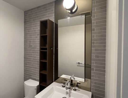 1 bed, 1.5 baths, 780 sqft, $3,000, Unit 701