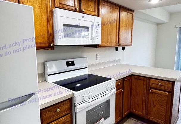 Enjoy the Space! 3-Bedroom| 2.5 Bathroom Chehalis Home with 2-Car Garage