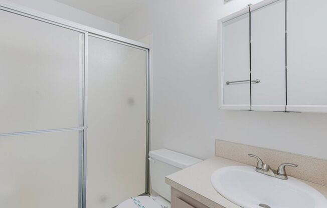 2 beds, 2 baths, 986 sqft, $1,695, Unit 1403