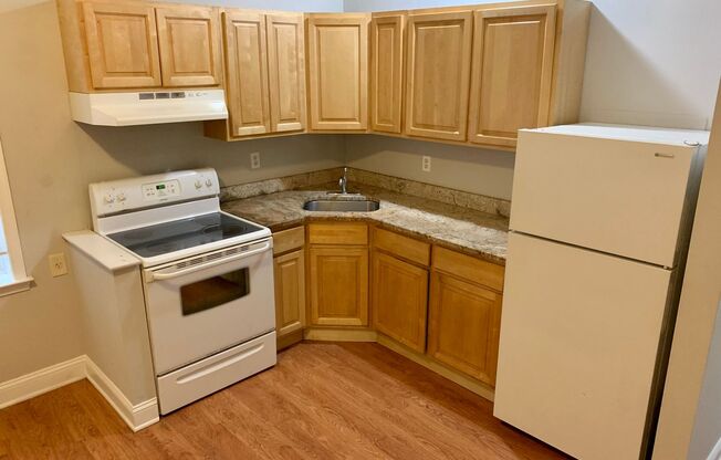 Chestnut St 4439