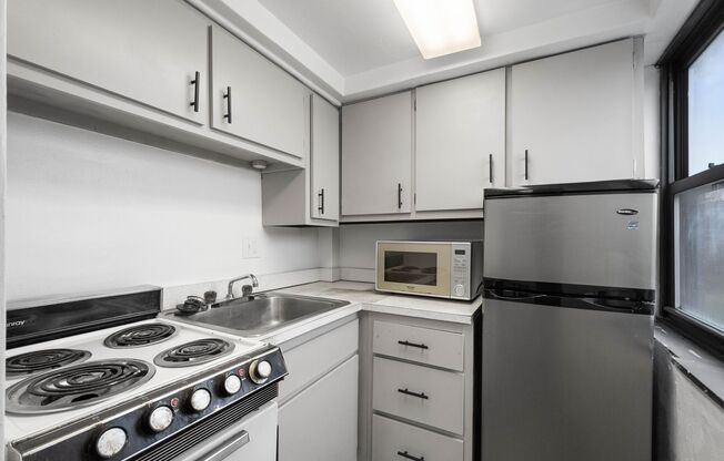 1 bed, 1 bath, 750 sqft, $799, Unit Apt. 602