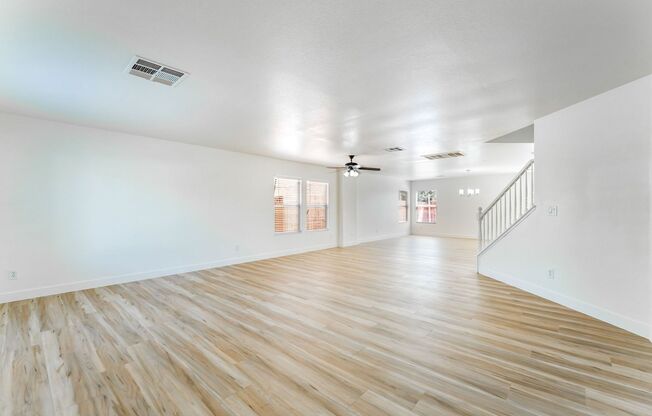 Remodeled 4-Bedroom on a Cul-de-Sac lot in Iron Mountain Ranch