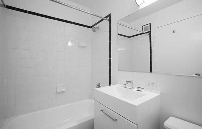 1 bed, 1 bath, $3,850, Unit C12J