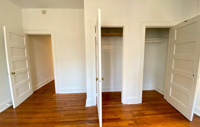 2 beds, 1 bath, 1,000 sqft, $1,948, Unit 3035 N. Calvert St. C4