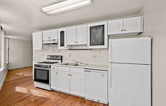 1 bed, 1 bath, 800 sqft, $699, Unit 103 W Lincoln Ave #11