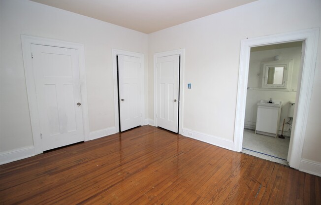 1 bed, 1 bath, 2 sqft, $950, Unit #406